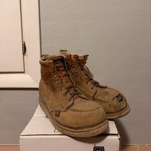 Thorogood Moc Toe boots